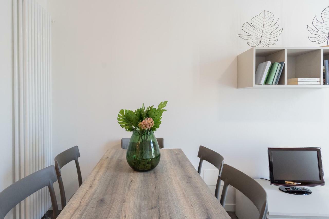 Central & Modern Apartment By Rent All Como Luaran gambar