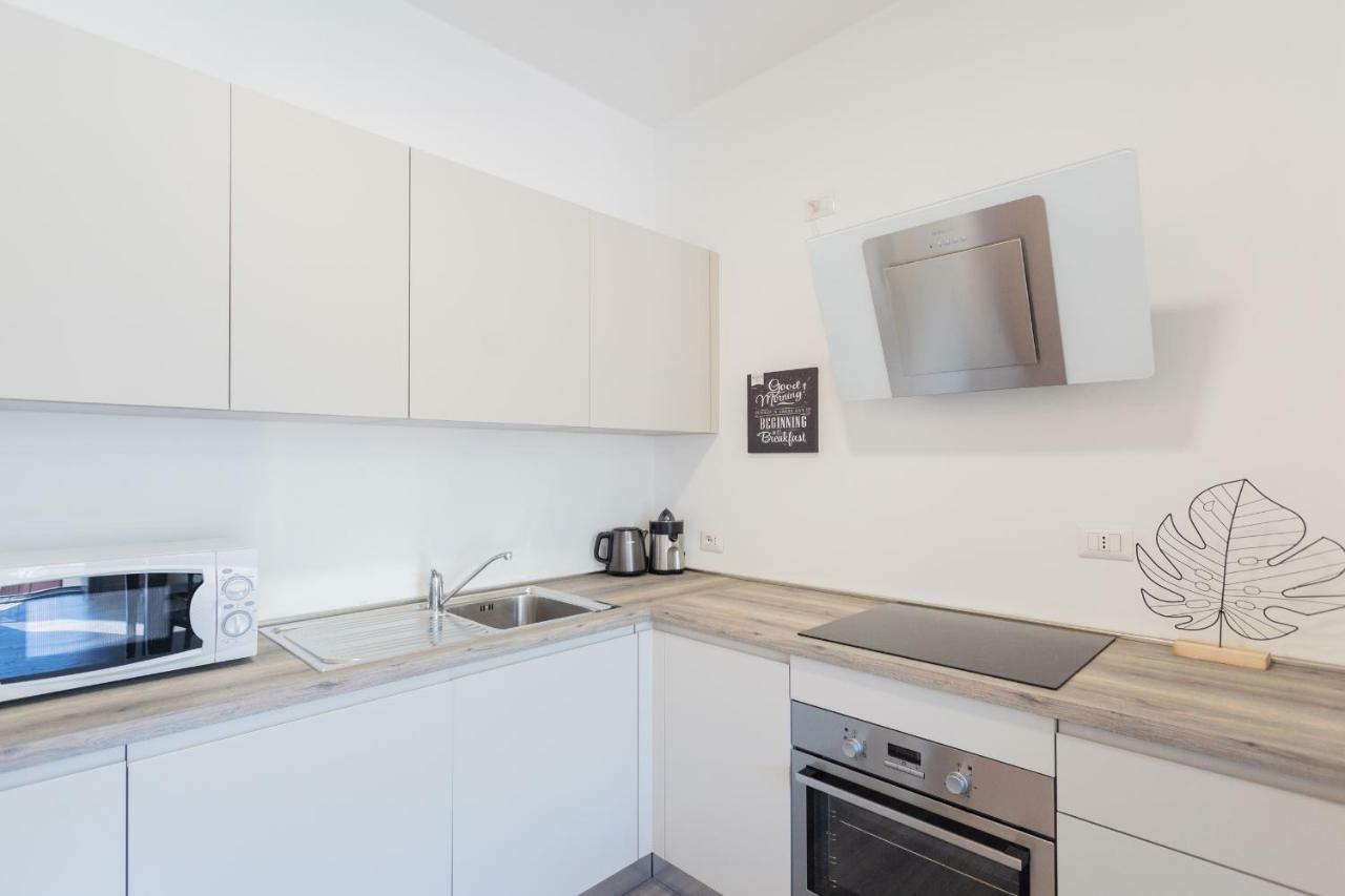 Central & Modern Apartment By Rent All Como Luaran gambar